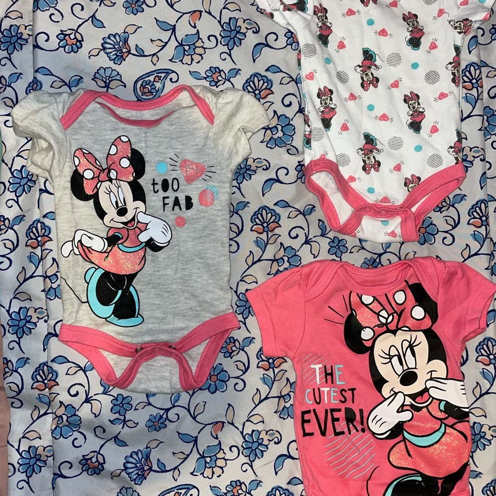 Really cute Disney onesie for Baby Girls.